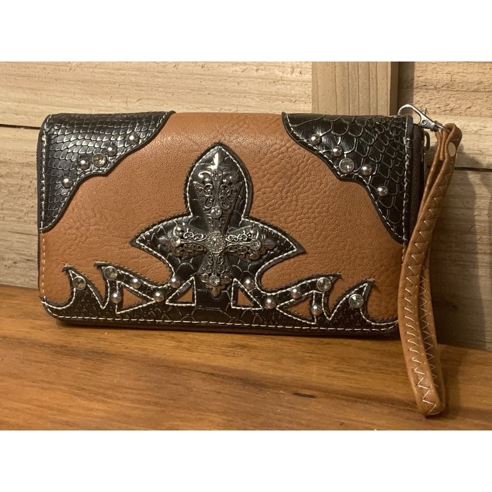 P & G Women's Zip Around Wristlet Western Bejeweled Studded Wallet Pockets Tan
